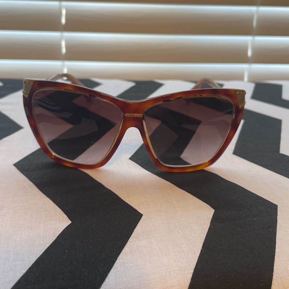 Sunglasses 🕶️ brown and gold